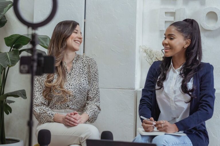 Andreea Esca și Oprah Winfrey, dialog special la București: „Emoțiile au fost mai mari decât la 19 ani!”